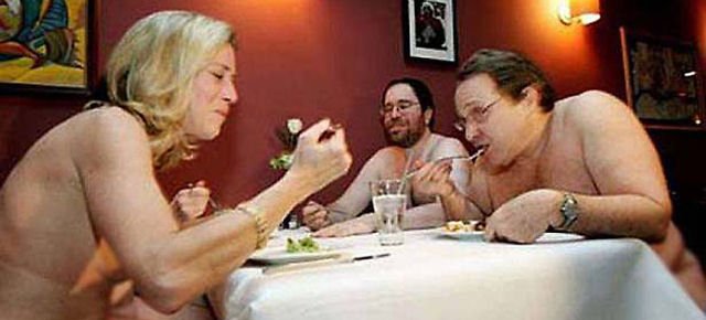 25.000 prenotazioni nel ristorante per nudisti